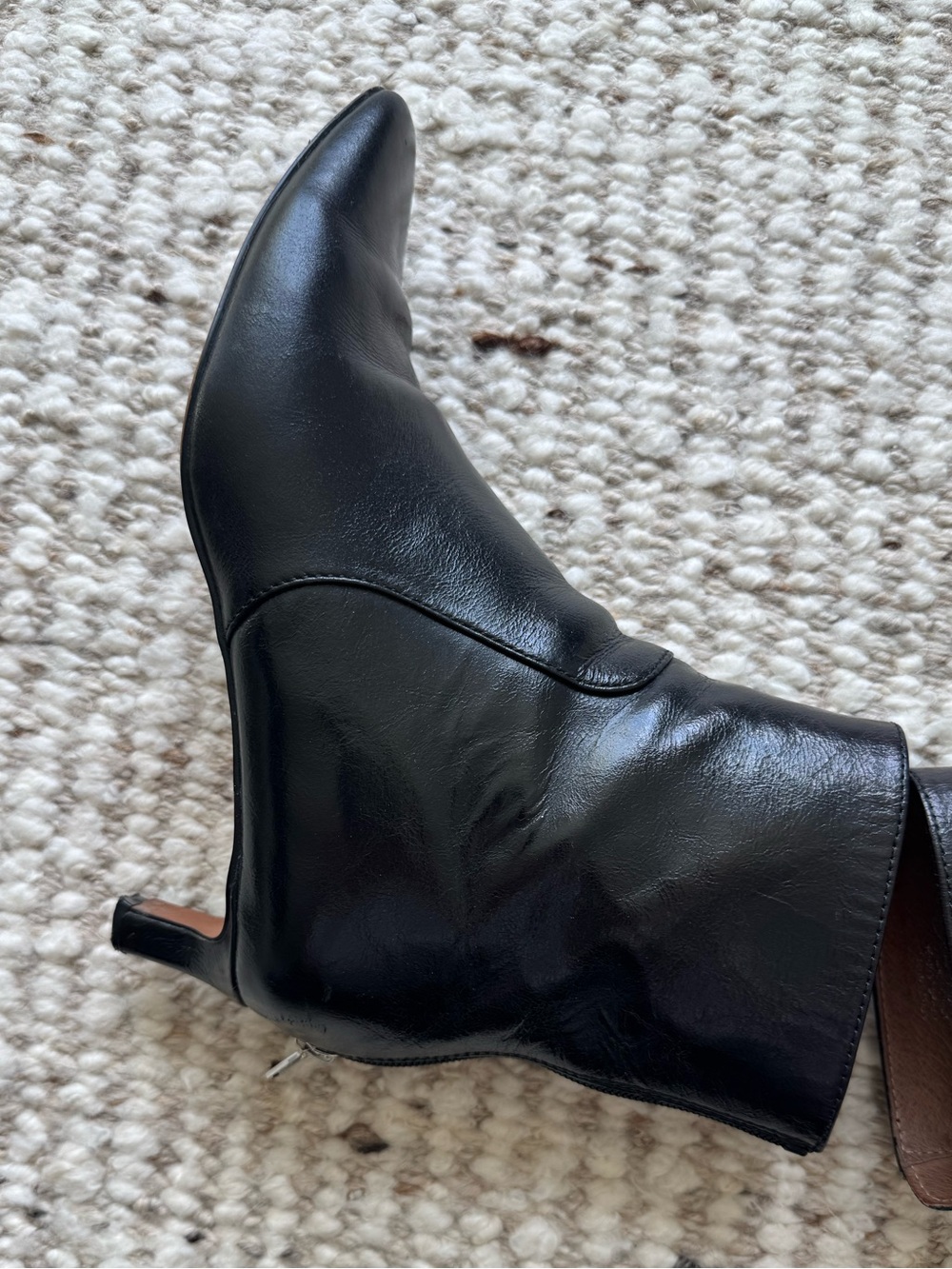Madewell The Dimes Kitten Heel Ankle Boot Black Crinkle Leather Size 8 - Picture 11 of 13